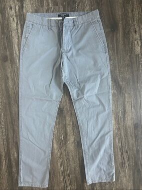 Forever 21 Men's Light Gray Chino Pants